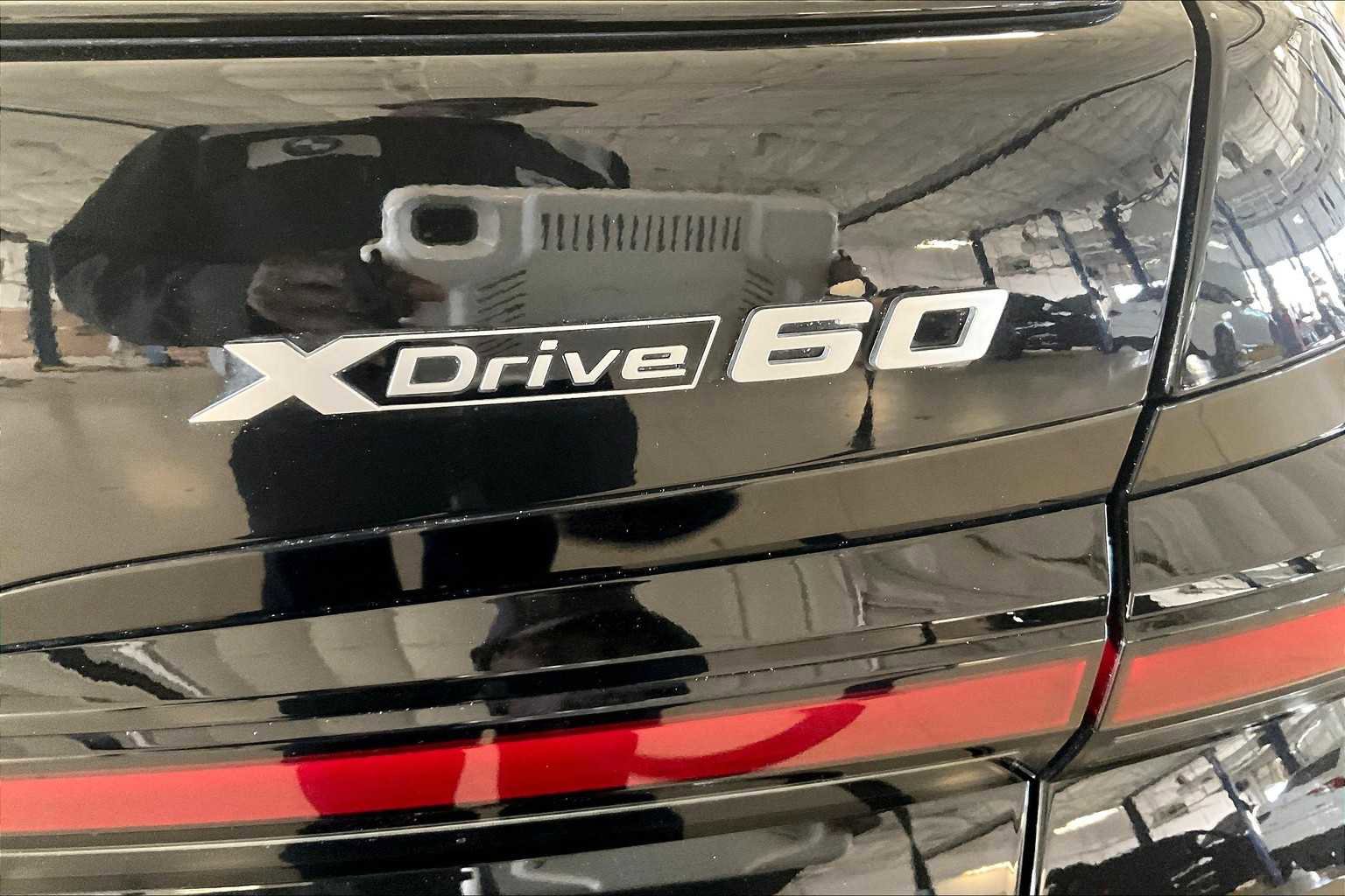 Used 2023 BMW i7 xDrive60 image 9