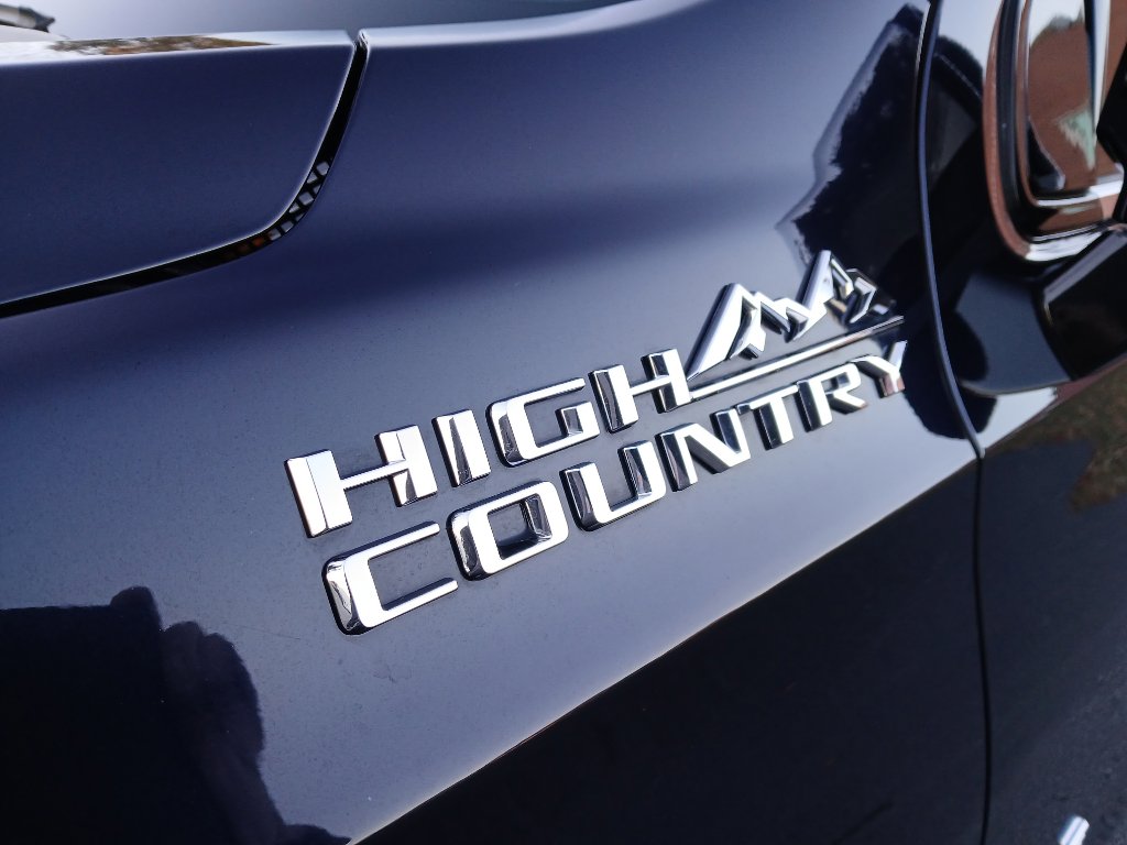 Used 2021 Chevrolet Tahoe High Country image 36