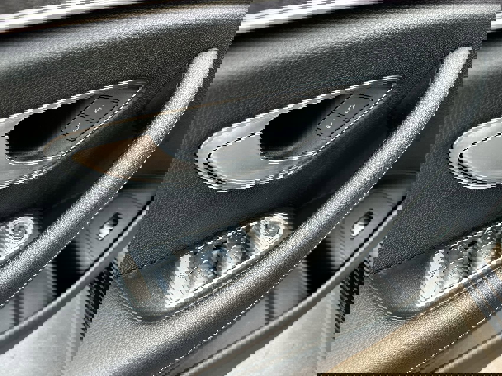 Used 2021 Mercedes-Benz E 350 4MATIC Sedan image 20