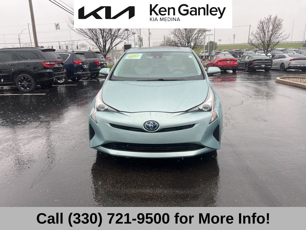 Used 2016 Toyota Prius Four w/ Advanced Technology Package image 3