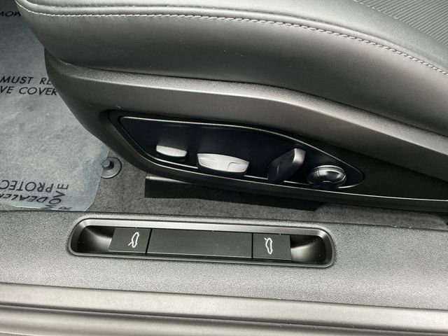 Certified 2025 Porsche 911 Carrera image 17