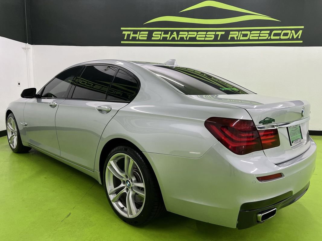 Used 2015 BMW 750i image 7