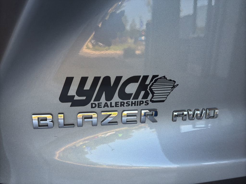 Used 2025 Chevrolet Blazer LT image 10