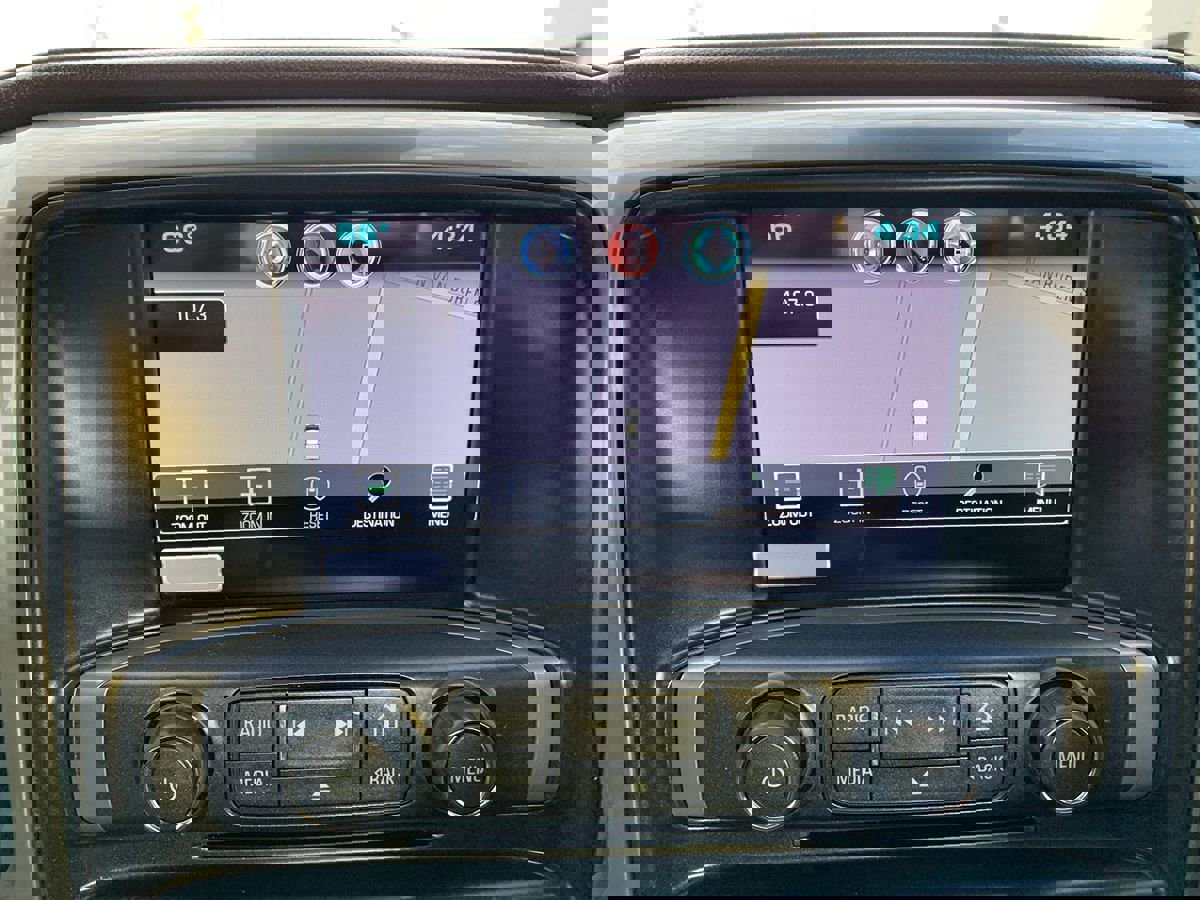 Used 2015 Chevrolet Silverado 3500 High Country image 24