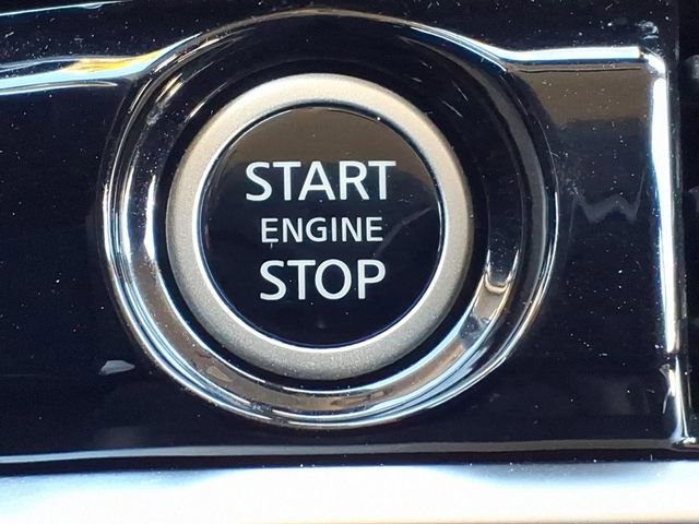 Used 2024 Nissan Pathfinder SV AWD/4WD image 29