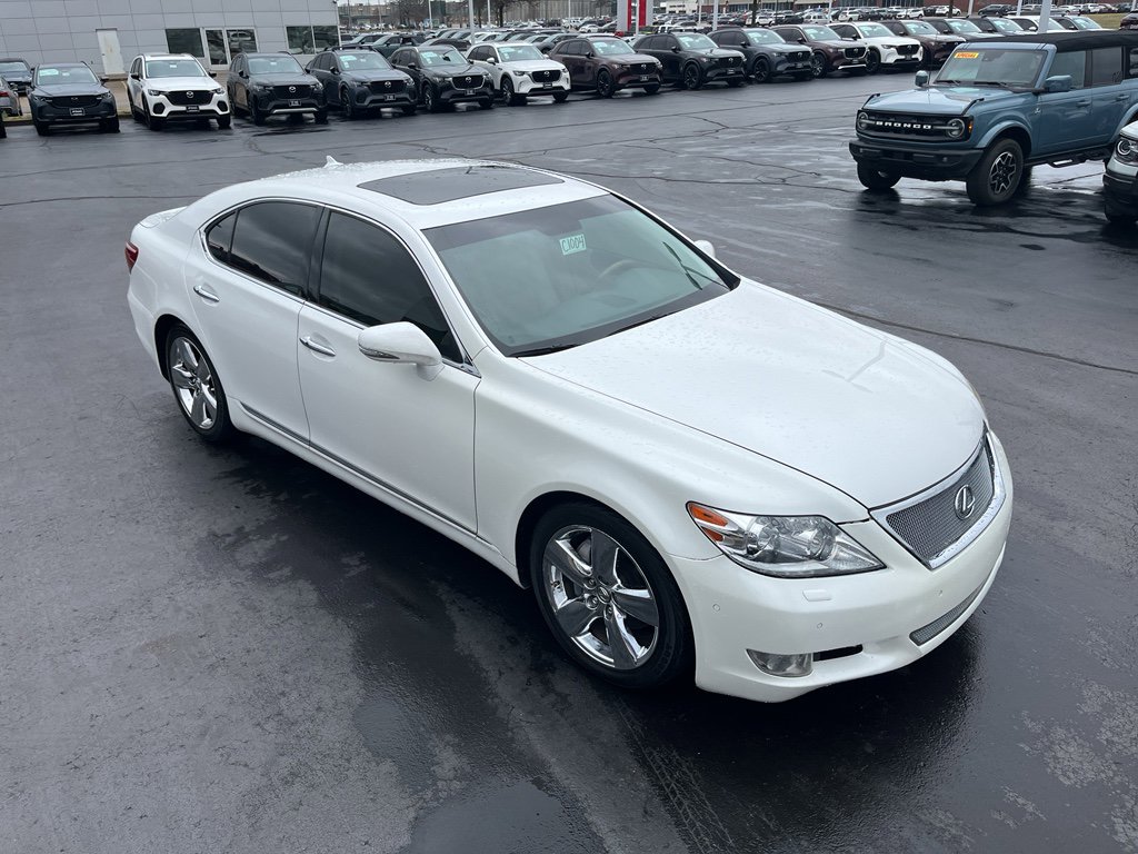 Used 2011 Lexus LS 460 w/ Comfort Pkg image 5