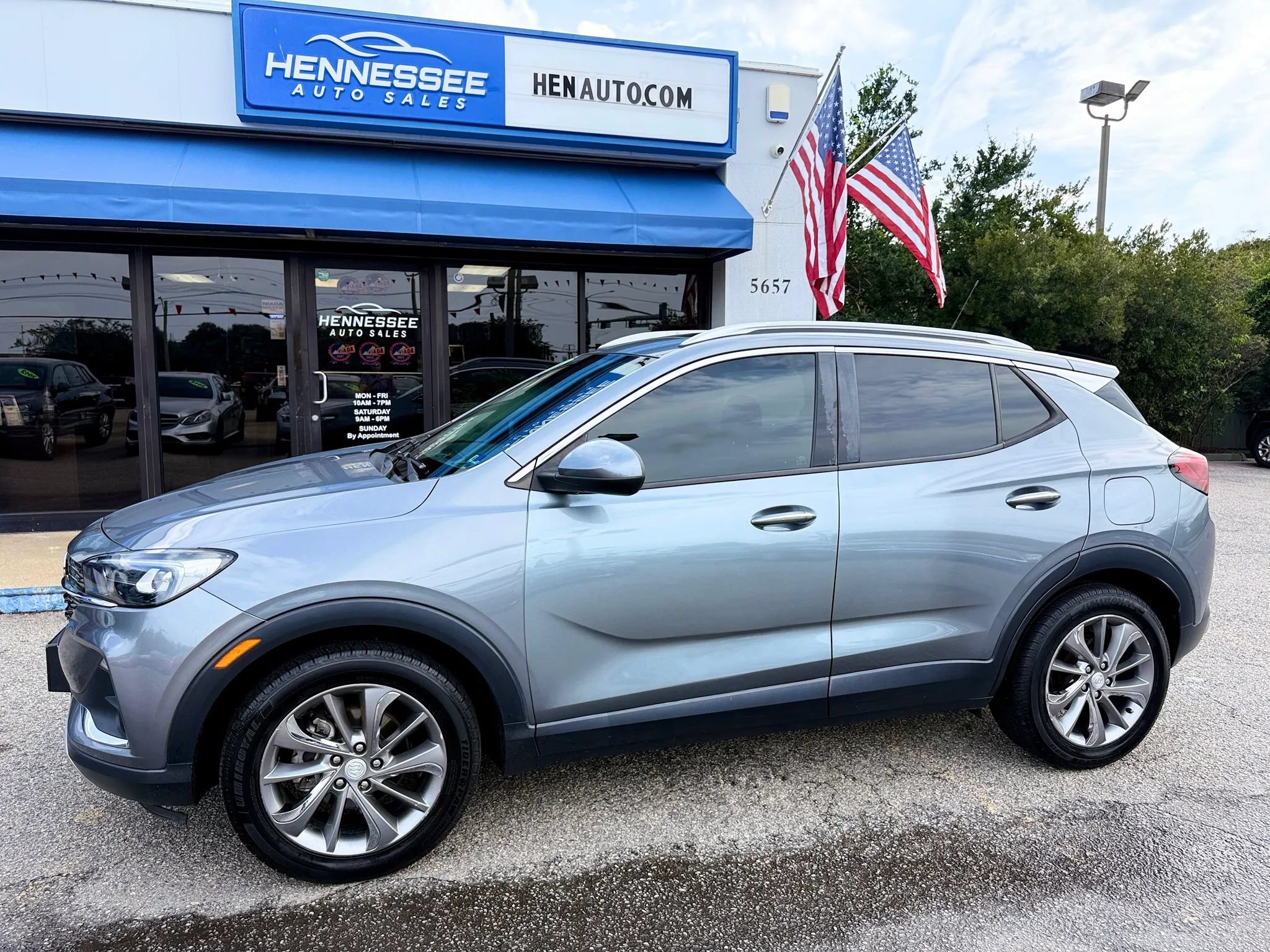 Used 2021 Buick Encore GX Essence w/ Experience Buick Package FWD image 41