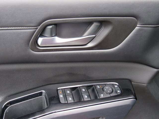 Used 2023 Nissan Pathfinder SL image 15