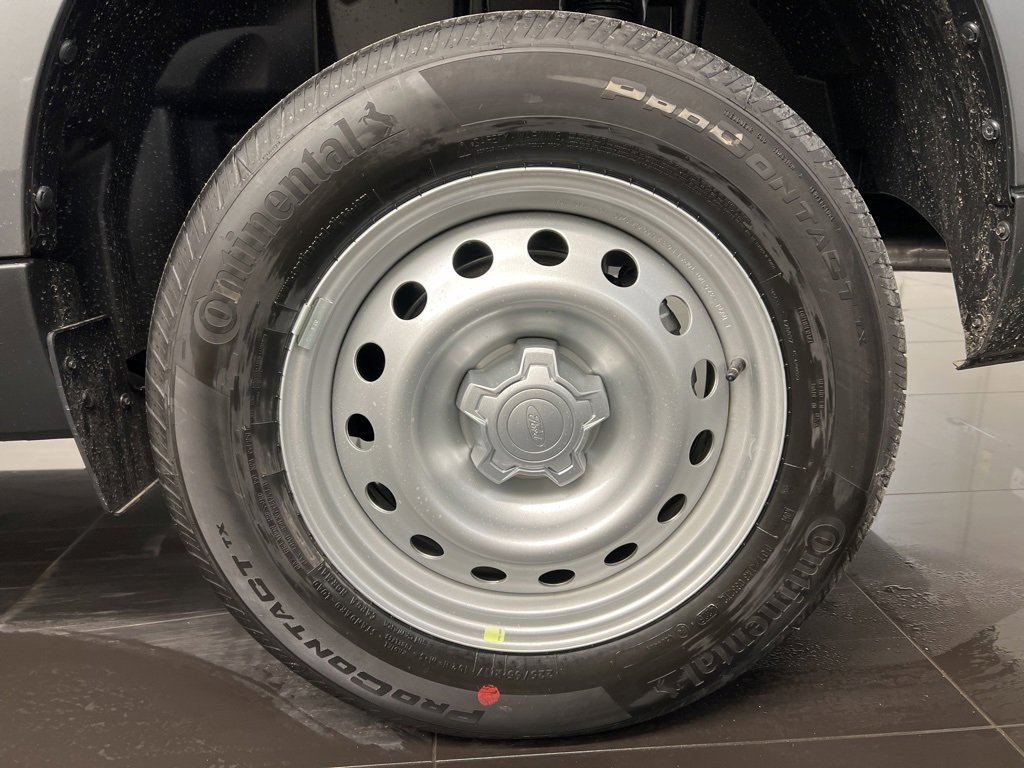 New 2026 Ford Maverick XL image 7