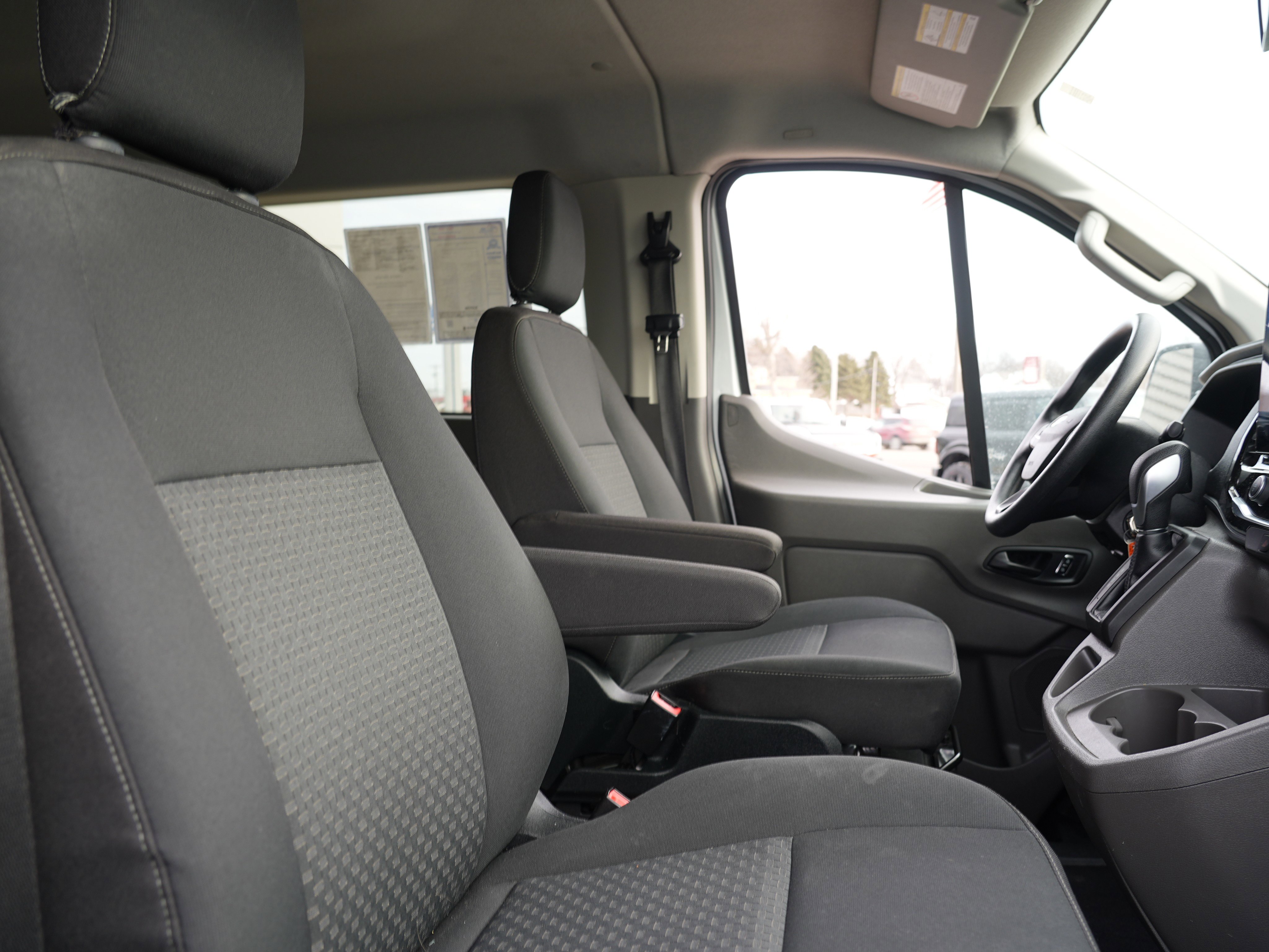 Used 2023 Ford Transit 350 XLT image 21