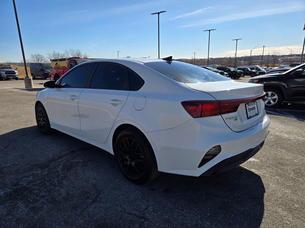 Used 2024 Kia Forte LX image 6