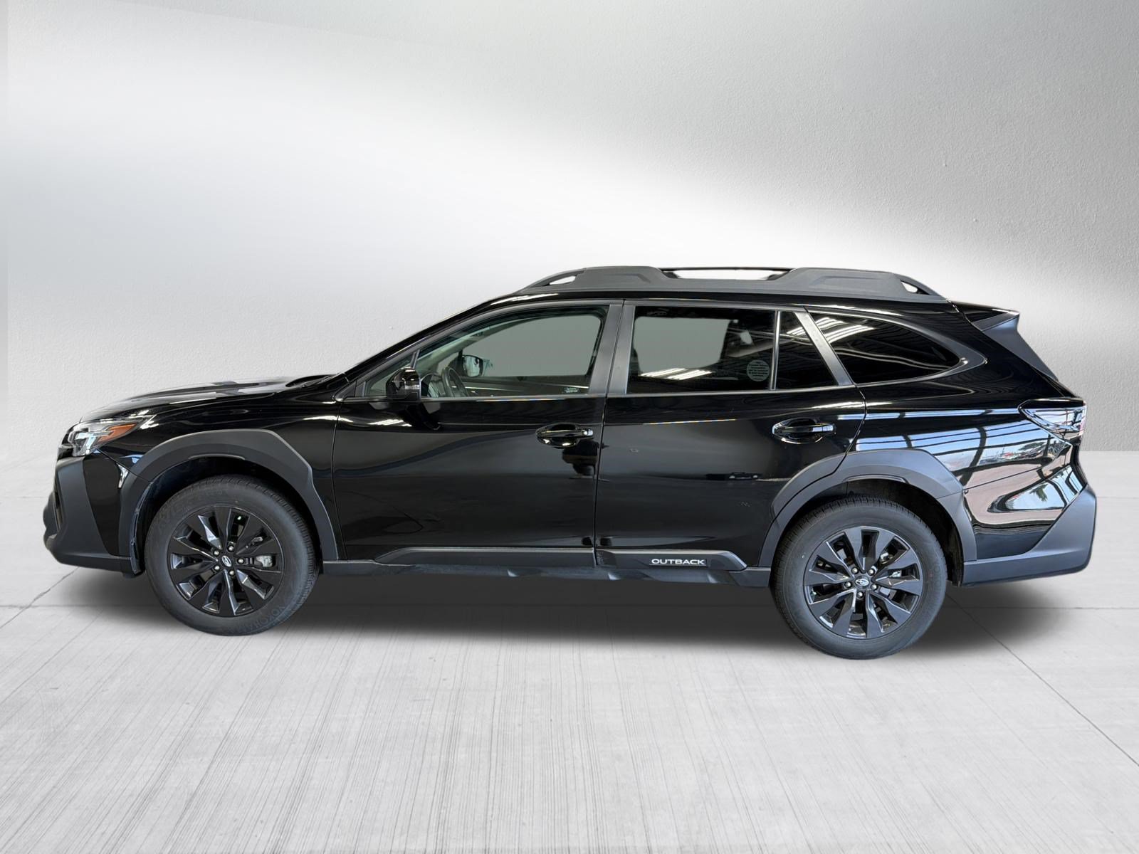 Used 2025 Subaru Outback Onyx Edition AWD/4WD image 4