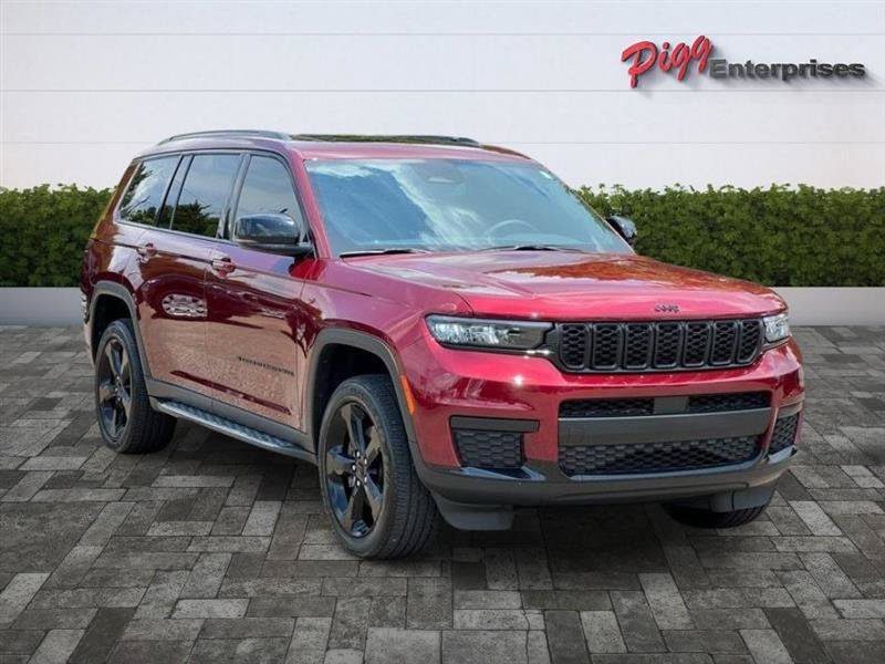 Used 2024 Jeep Grand Cherokee L Altitude AWD/4WD image 6