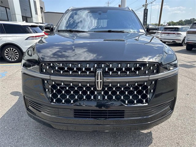 New 2025 Lincoln Navigator L Black Label image 2