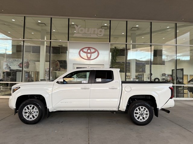 New 2025 Toyota Tacoma SR5
