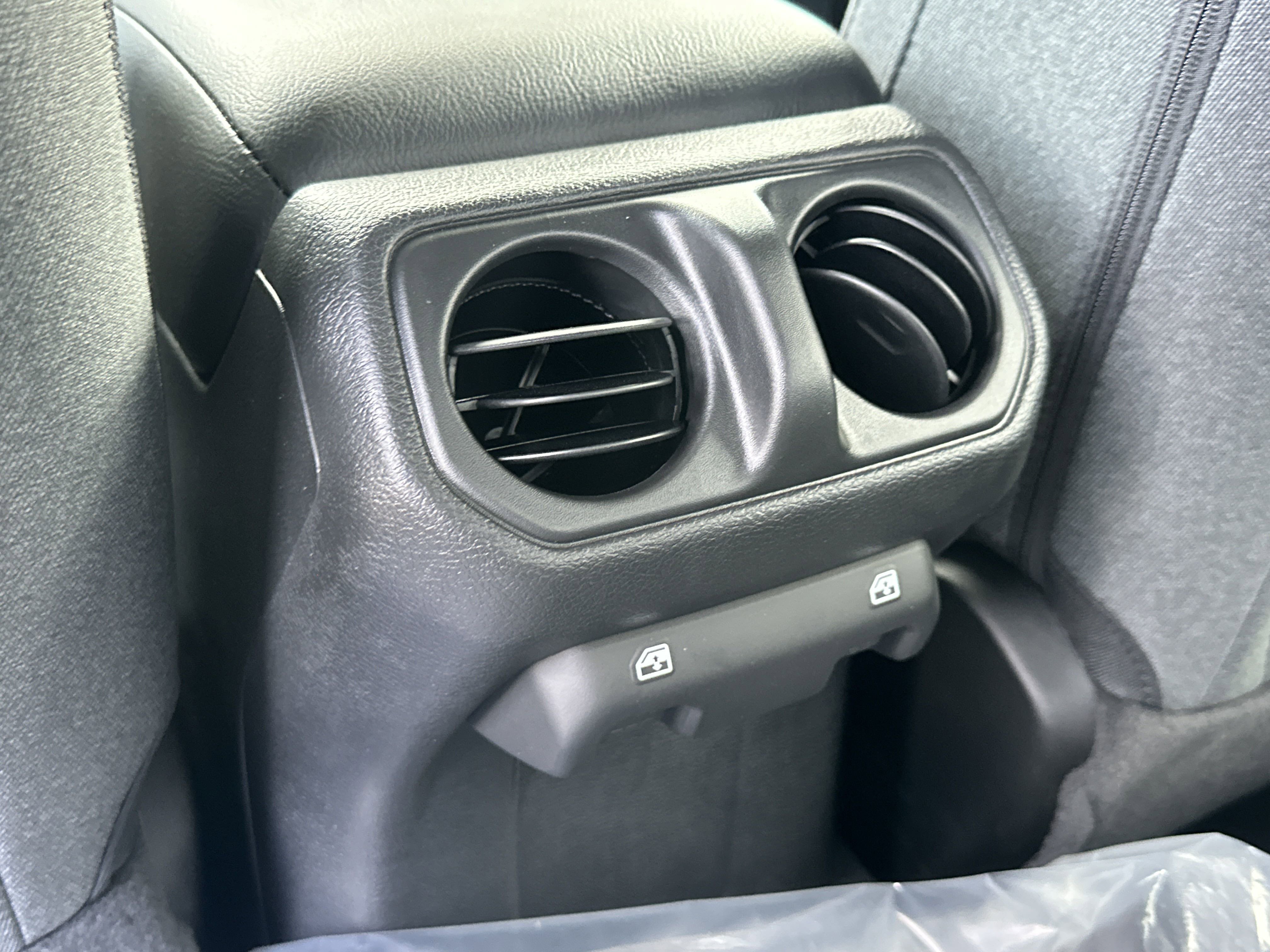 New 2025 Jeep Gladiator Sport image 31