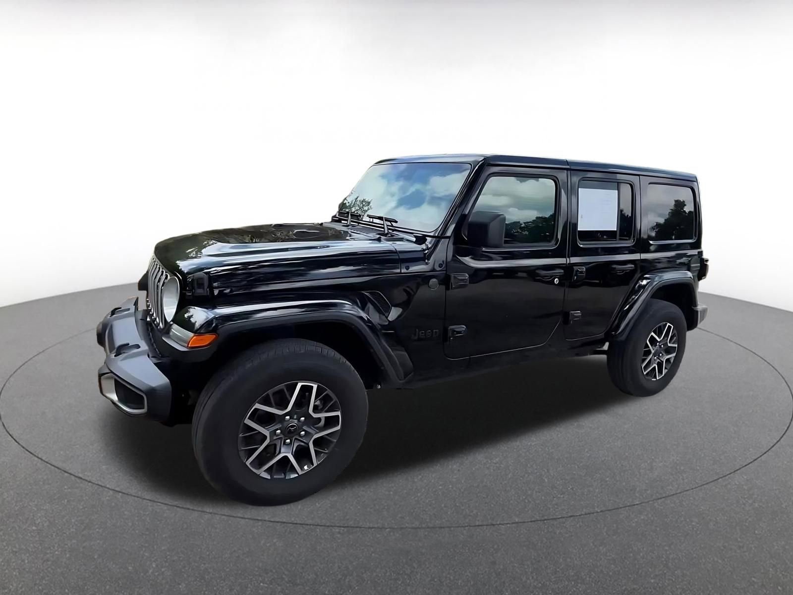 Used 2025 Jeep Wrangler Unlimited Sahara AWD/4WD image 9