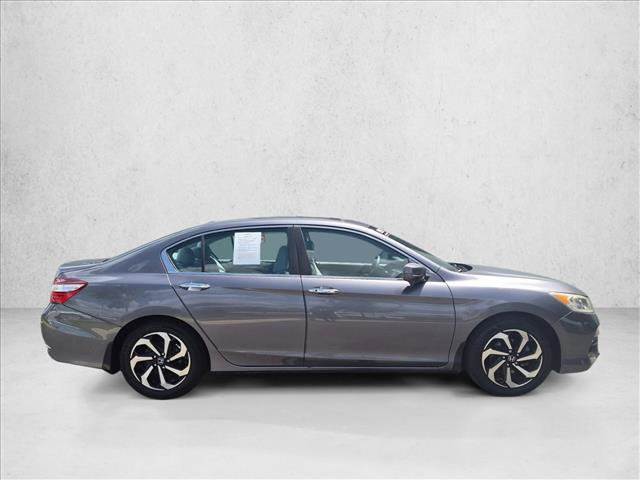 Used 2016 Honda Accord EX image 4