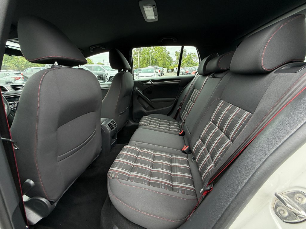 Used 2014 Volkswagen GTI Driver's Edition FWD image 21