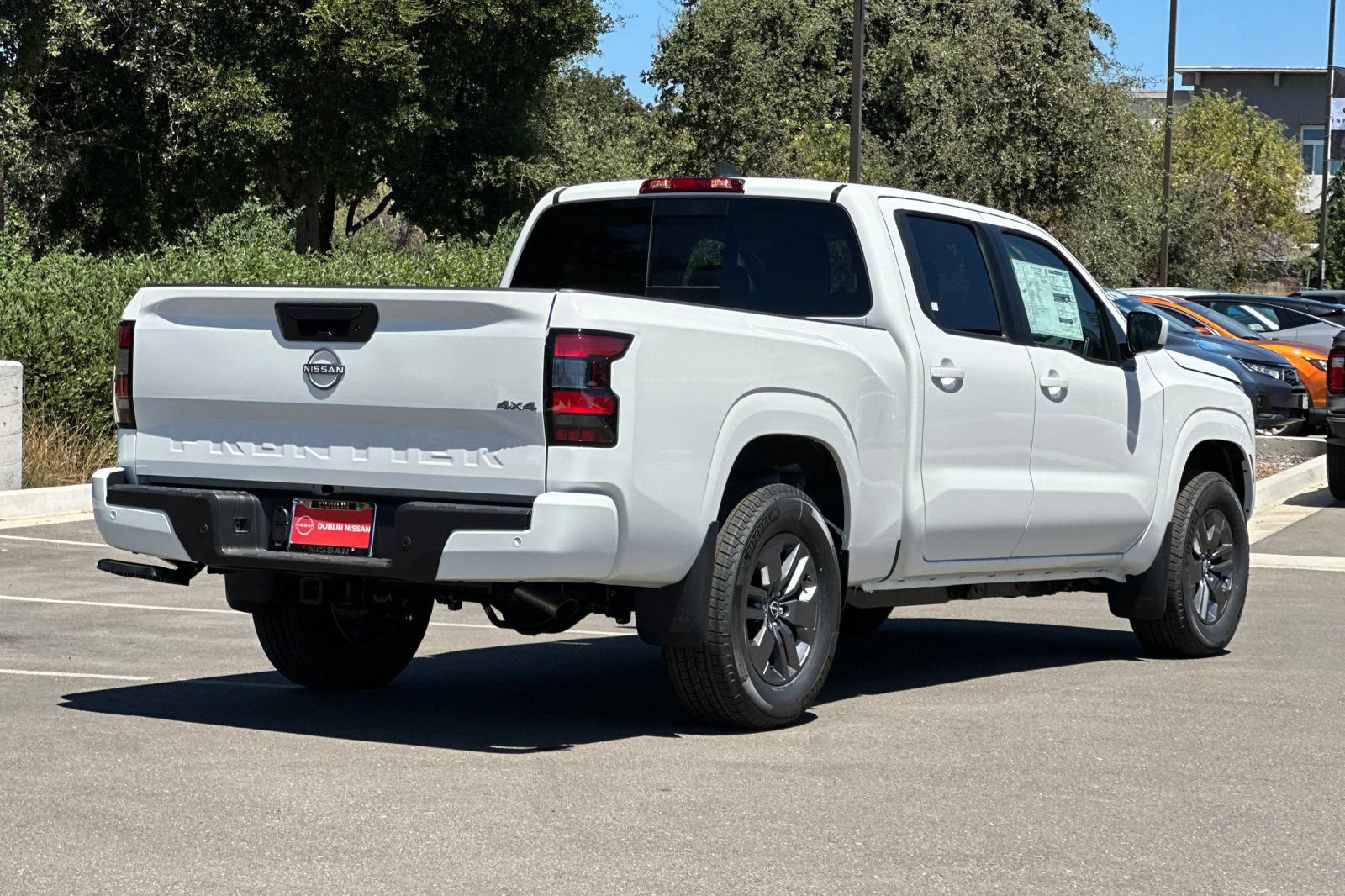 New 2026 Nissan Frontier SV w/ Tow Package AWD/4WD image 4