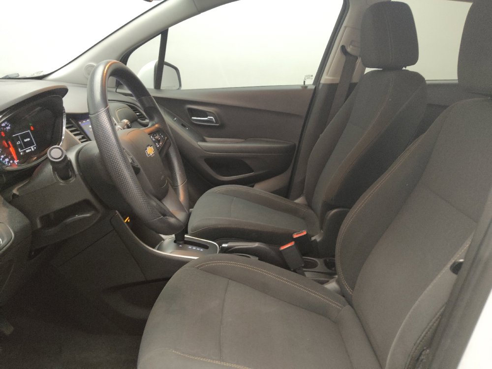 Used 2020 Chevrolet Trax LS w/ Tint and Cruise Package AWD/4WD image 17
