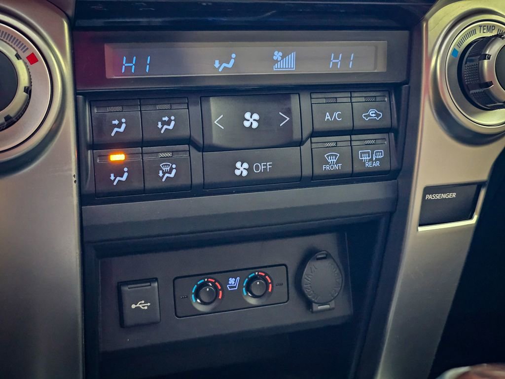 Used 2023 Toyota 4Runner Limited image 28