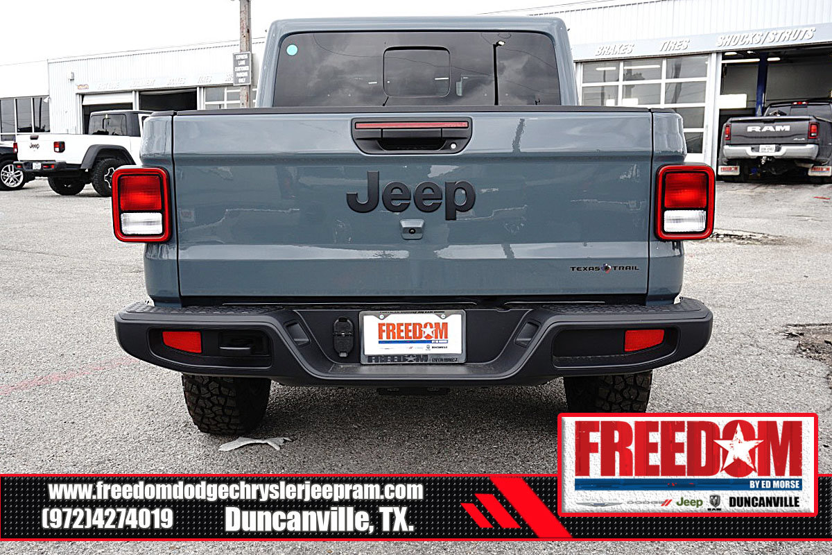 New 2026 Jeep Gladiator Sport AWD/4WD image 4