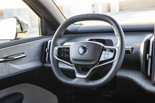 New 2025 Volvo EX30 Ultra w/ Protection Package Premier image 17