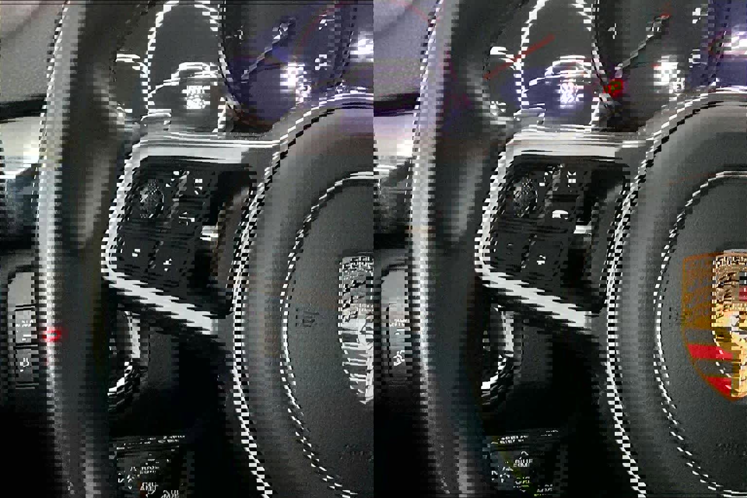 Used 2023 Porsche Cayenne image 23