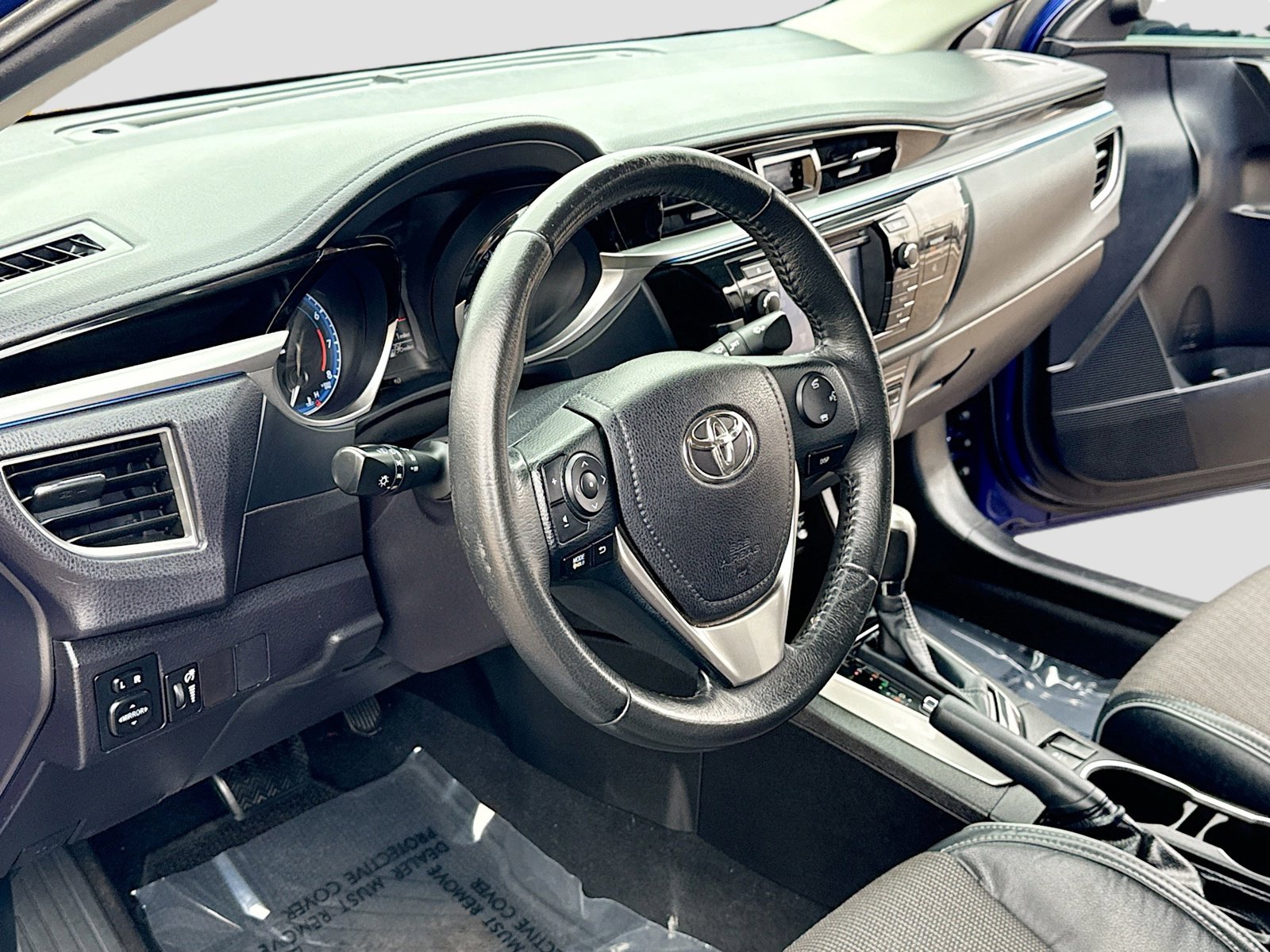 Used 2015 Toyota Corolla S image 4