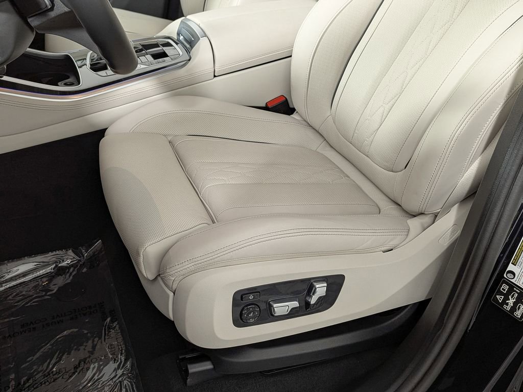 Certified 2024 BMW X5 xDrive40i w/ M Sport Package image 24