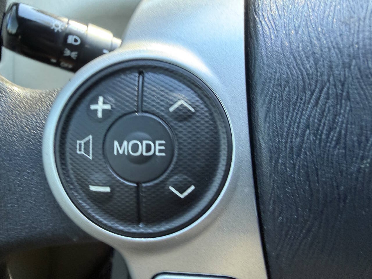 Used 2012 Toyota Prius V Five FWD image 15