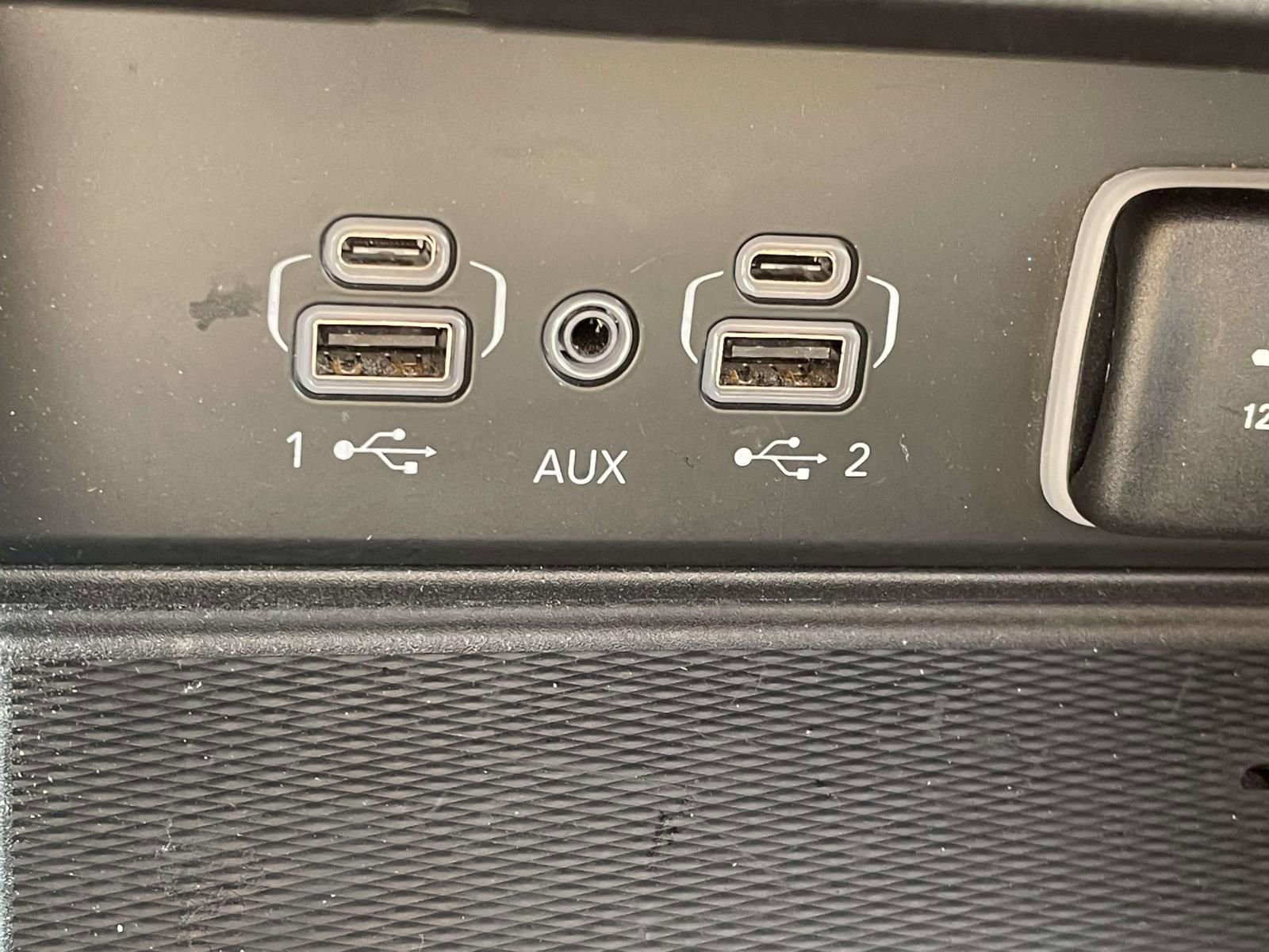 Used 2024 Jeep Grand Cherokee Altitude image 23