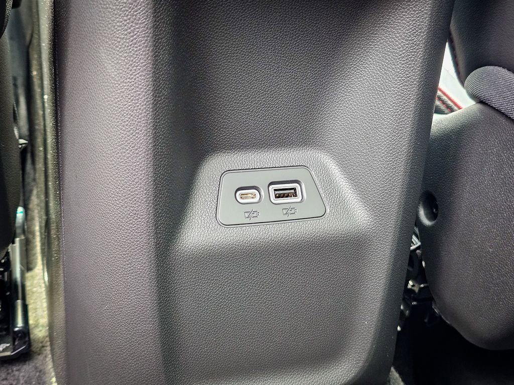 Certified 2023 Buick Envision Essence w/ Sport Touring Package image 34