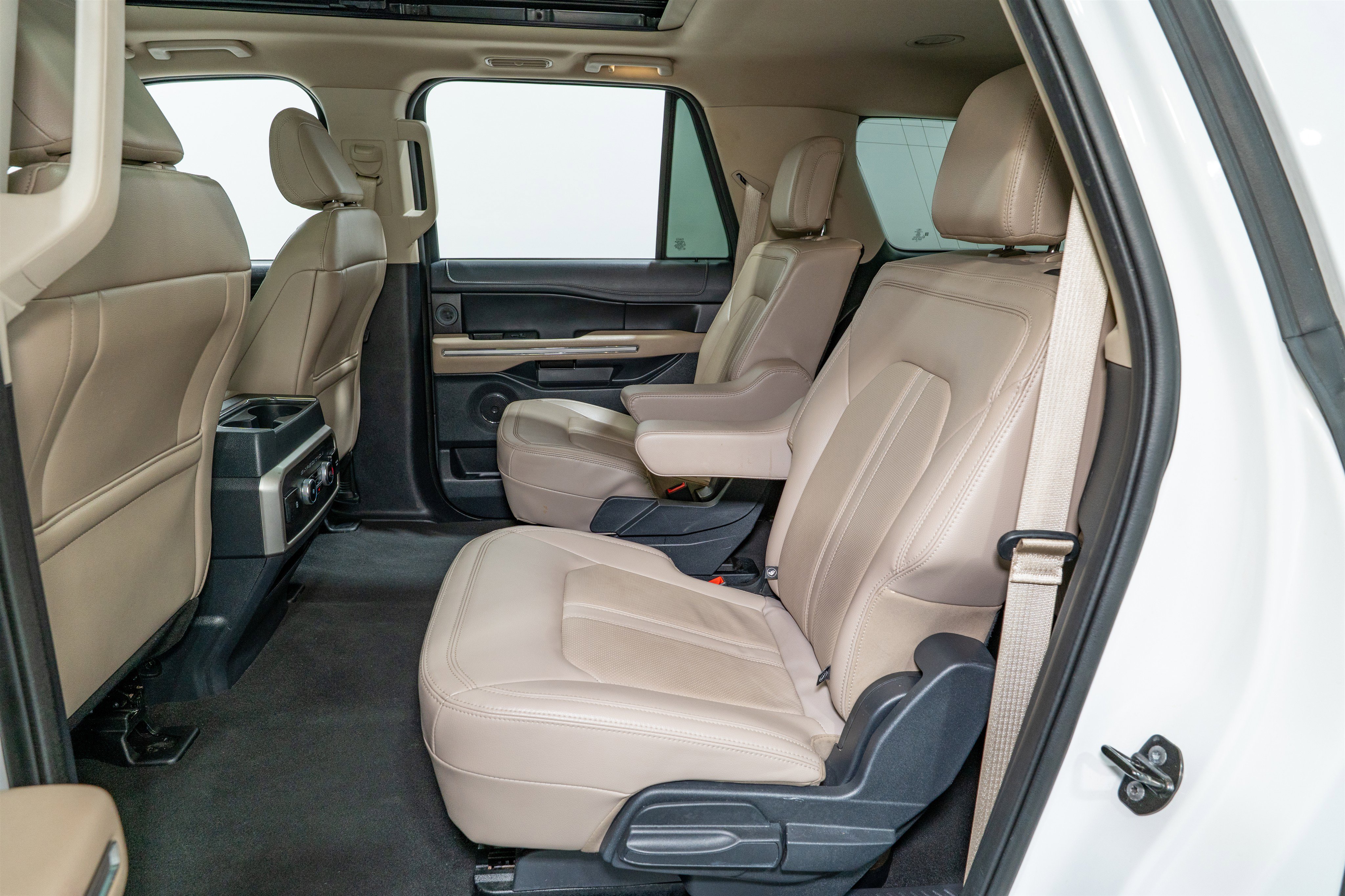 Used 2024 Ford Expedition Max Limited image 35