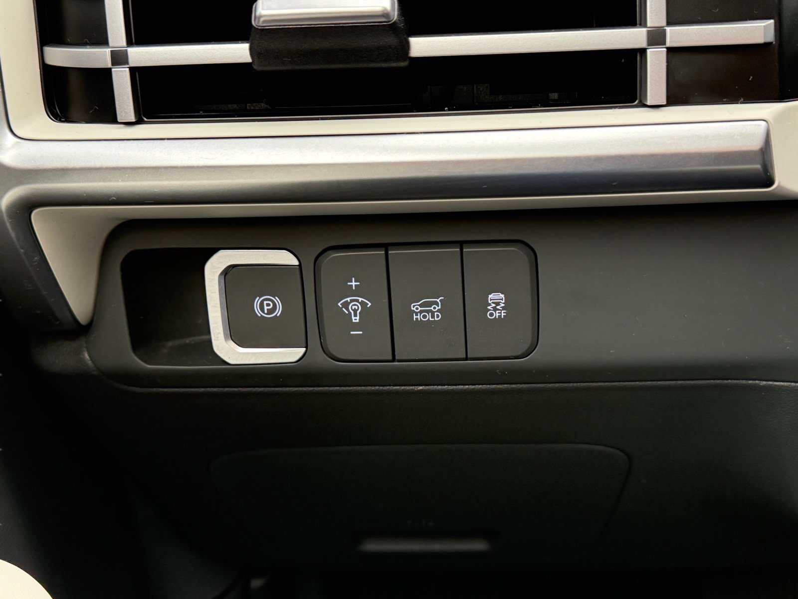 Used 2024 Hyundai Santa Fe SEL AWD/4WD image 27