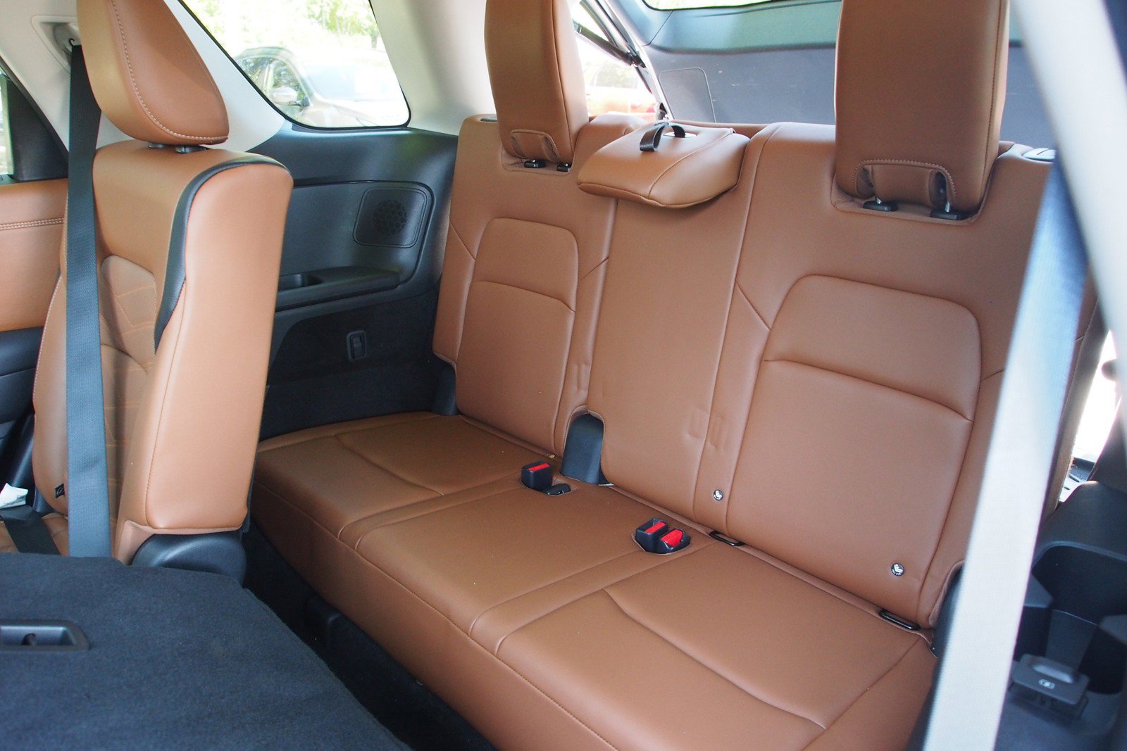Used 2024 Nissan Pathfinder Platinum w/ Cargo Package FWD image 23