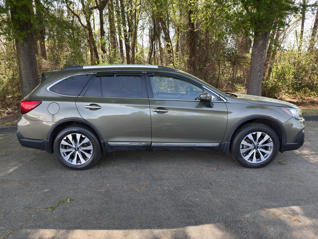 Used 2019 Subaru Outback 2.5i Touring w/ Protection Package #1 AWD/4WD image 11