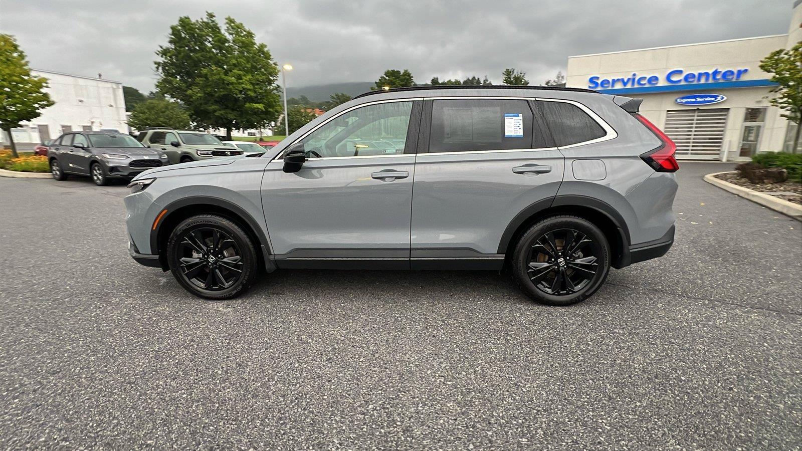 Used 2024 Honda CR-V Sport Touring image 7