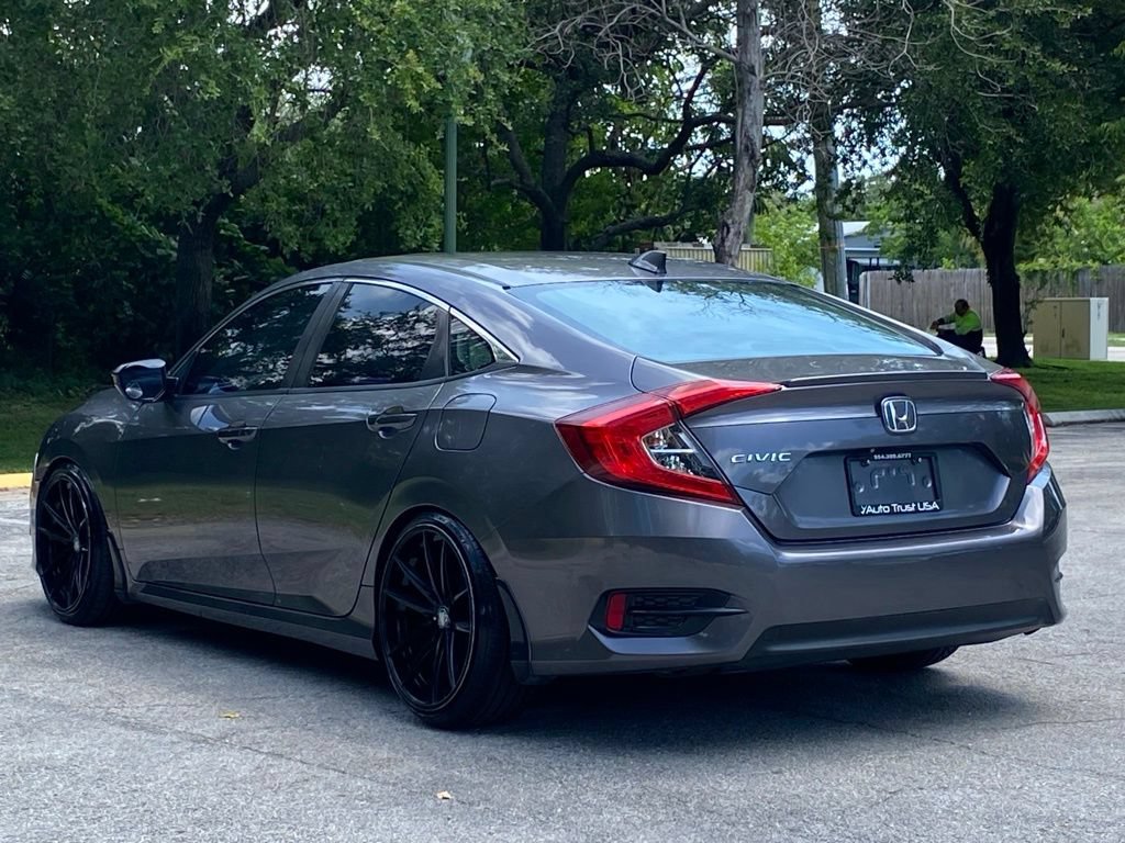 Used 2018 Honda Civic EX-T image 5