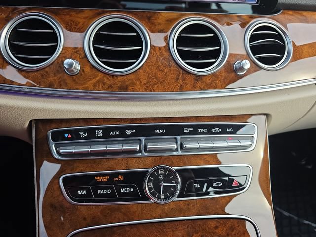 Used 2019 Mercedes-Benz E 300 image 25