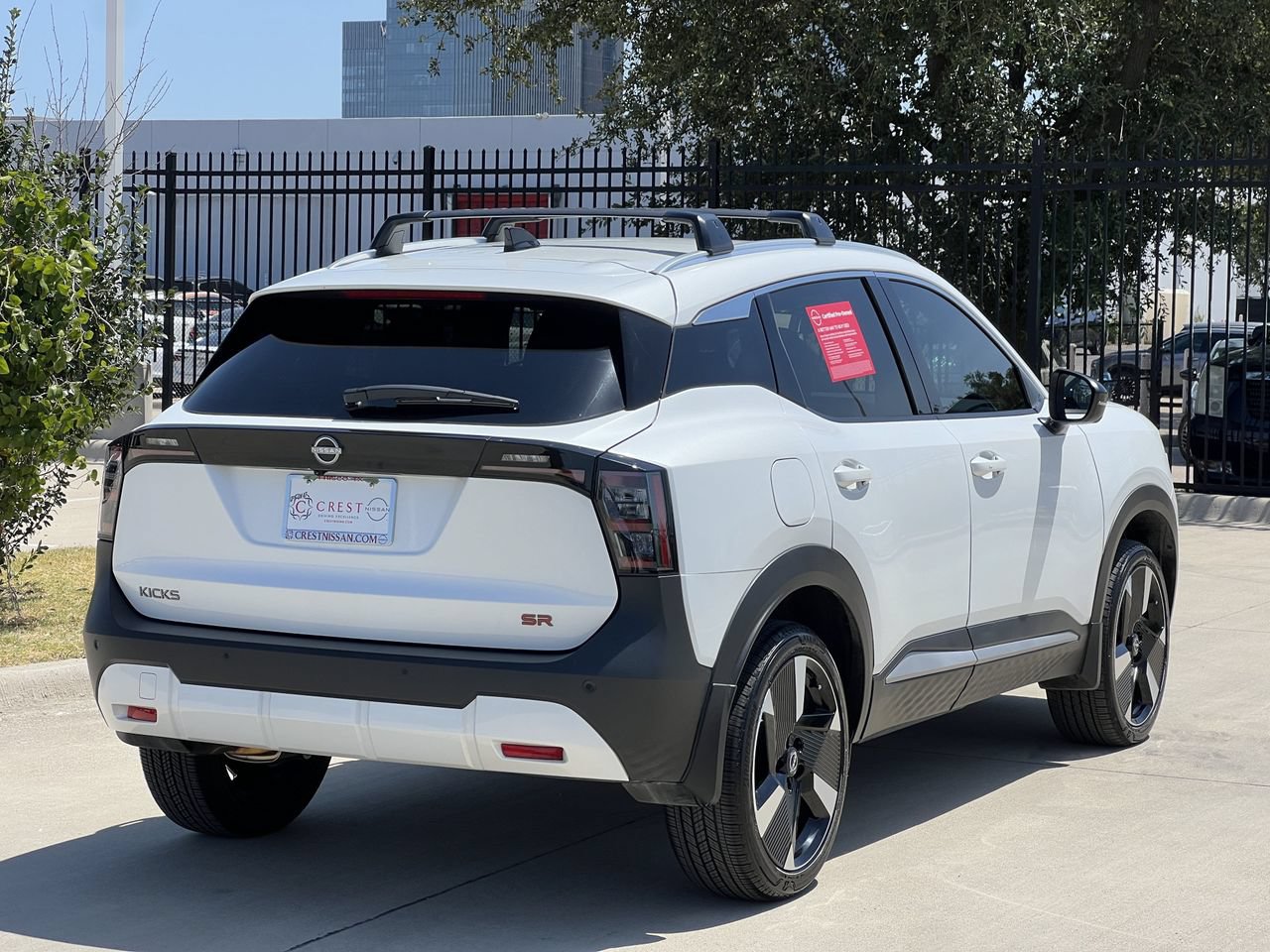 Certified 2026 Nissan Kicks SR FWD image 4