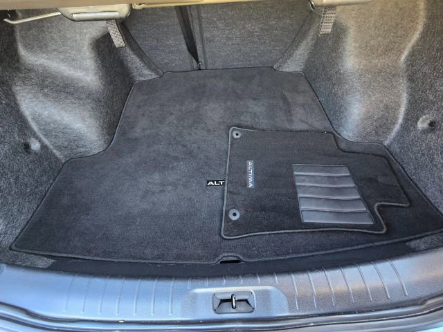 Used 2024 Nissan Altima 2.5 SV image 30