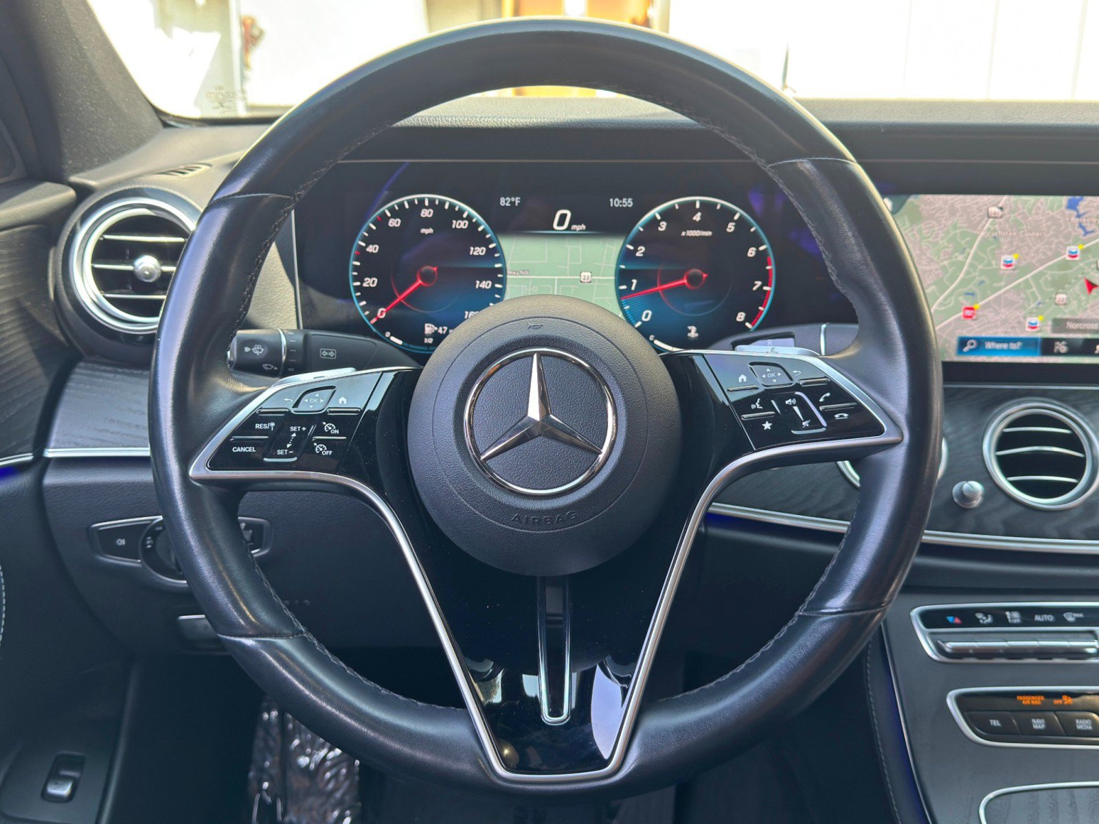 Used 2022 Mercedes-Benz E 350 Sedan w/ AMG Line Exterior image 23