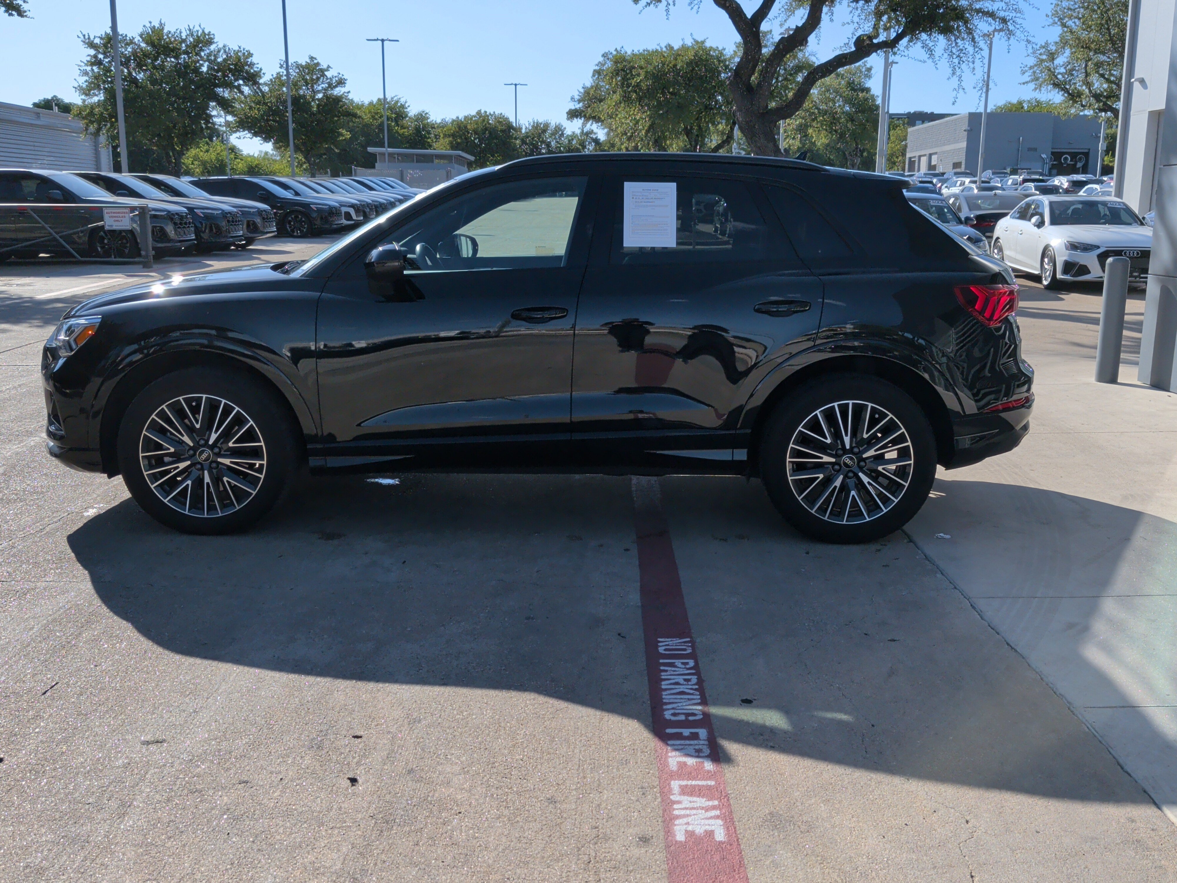 Certified 2024 Audi Q3 2.0T Premium w/ Convenience Package AWD/4WD image 7