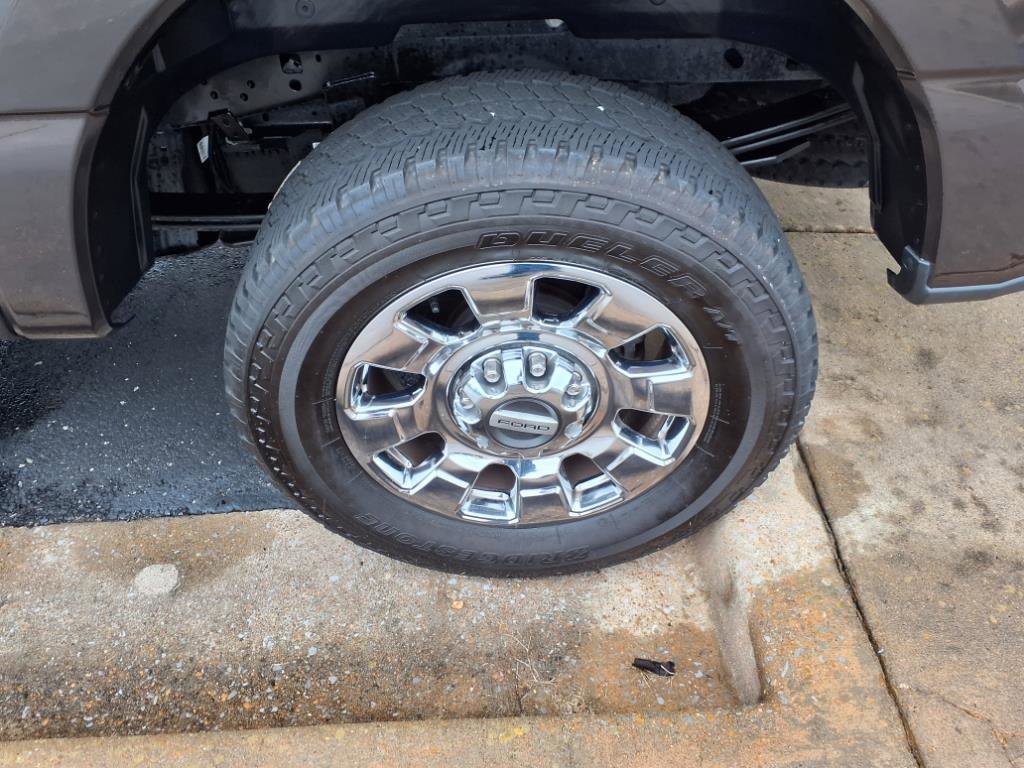 Used 2024 Ford F250 Lariat w/ Chrome Package image 6