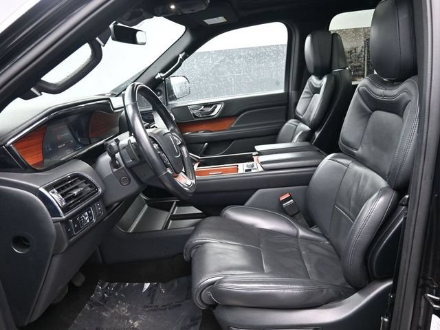 Used 2024 Lincoln Navigator Reserve AWD/4WD image 12