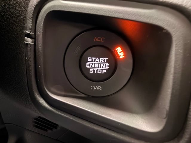 Used 2024 Jeep Wrangler Unlimited Sahara w/ Dual Top Group AWD/4WD image 31
