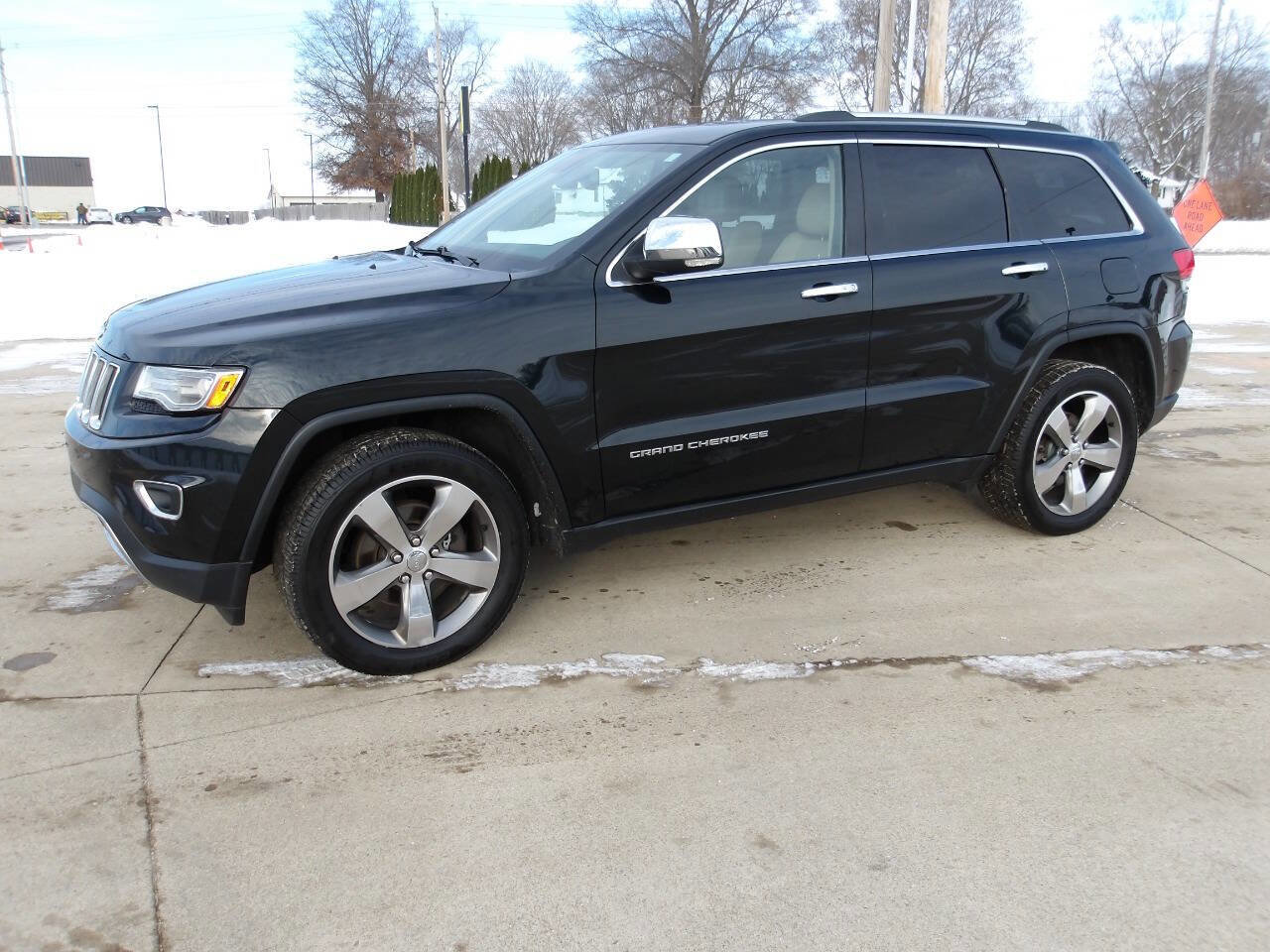 Used 2014 Jeep Grand Cherokee Limited w/ Luxury Group II image 10