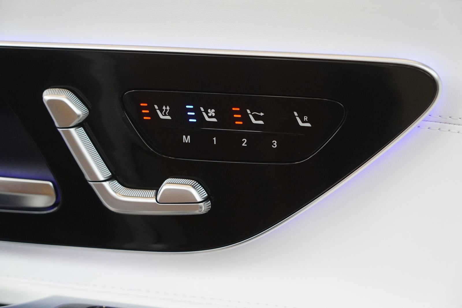 New 2026 Mercedes-Benz Maybach SL 680 image 34